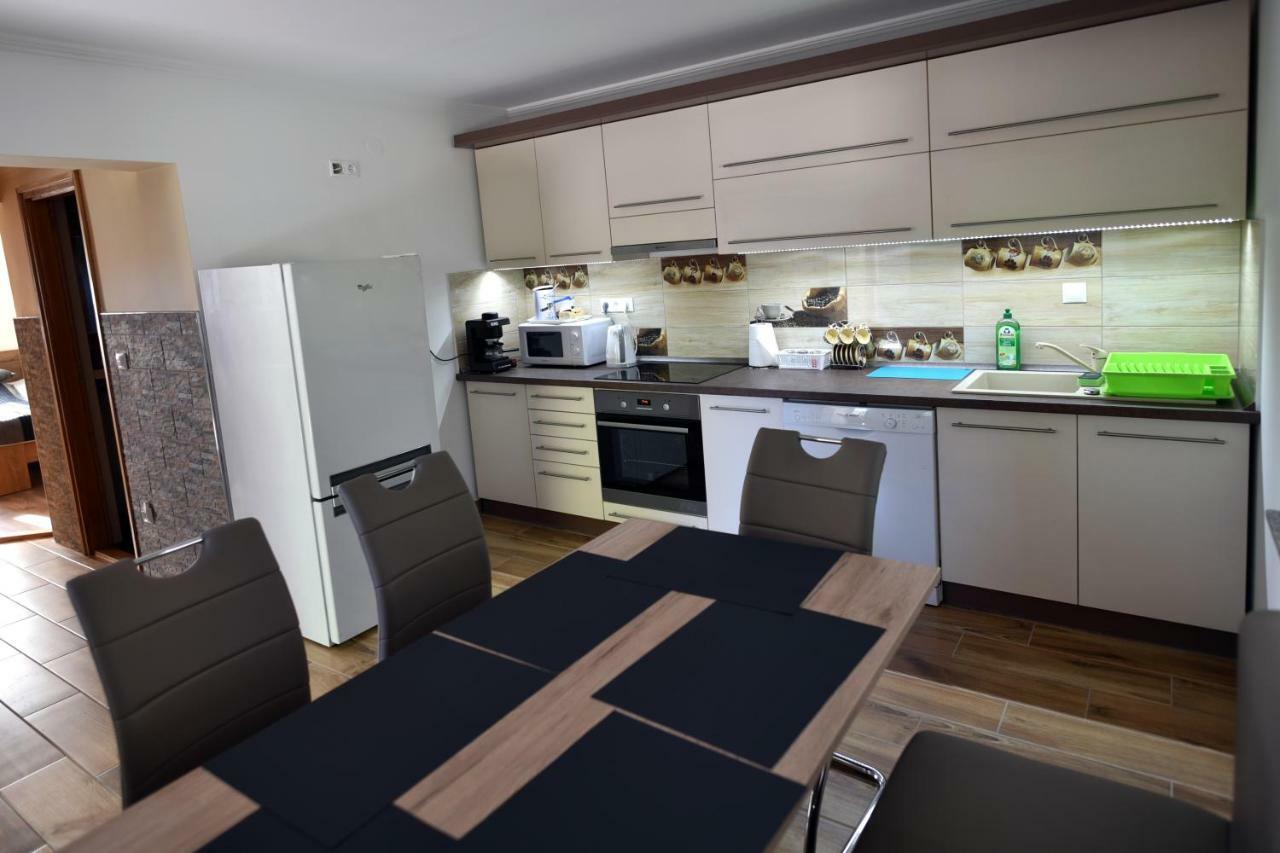 Siraly Apartman Hajdúnánás Extérieur photo