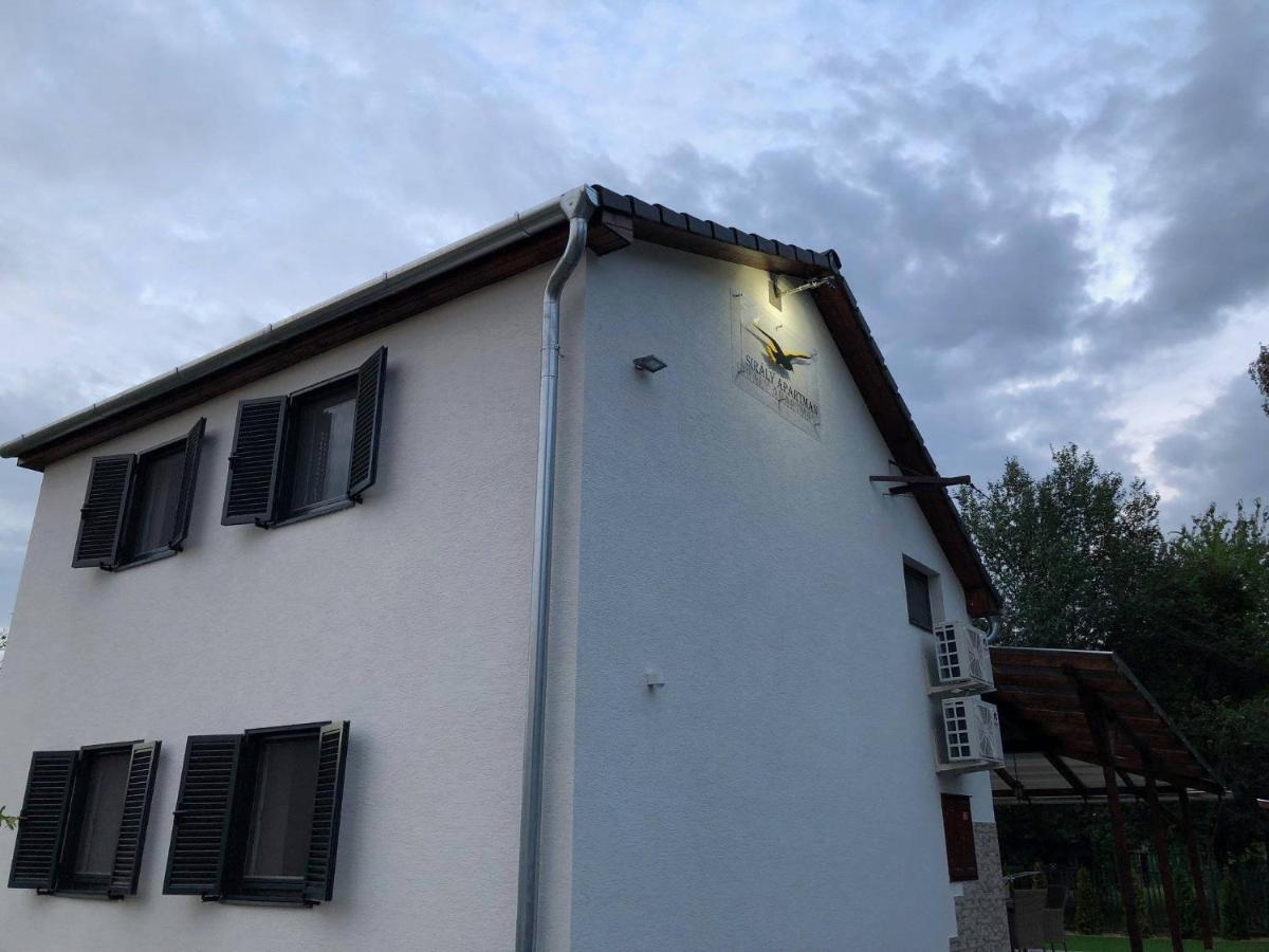 Siraly Apartman Hajdúnánás Extérieur photo